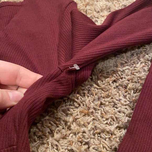 naked wardrobe maroon slimming bodycon long sleeves v neck large - Picture 5 of 7